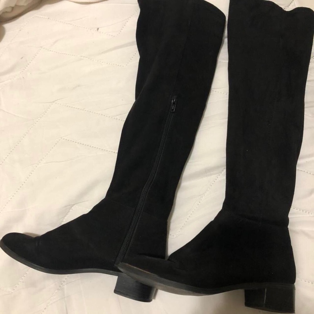 FOREVER 21 KNEE HIGH BOOTS BLACK